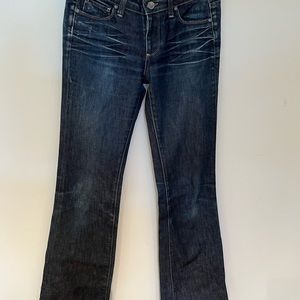 paige woman’s jeans size 28 Hollywood Hills 27002